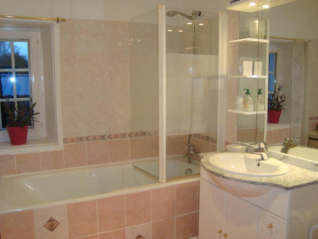 La Maison Claire Longueville  Room photo